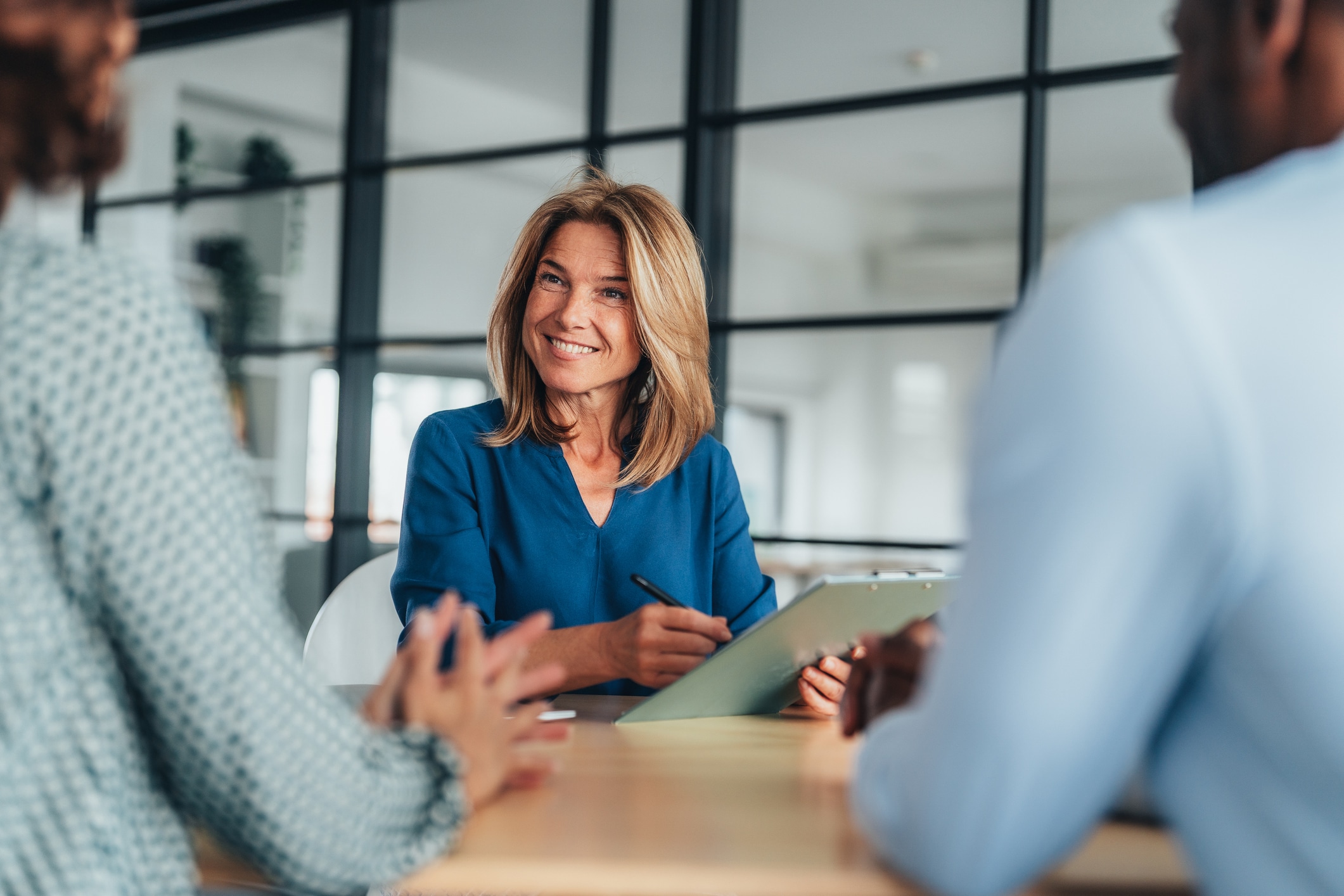 What Would a Financial Advisor Do?